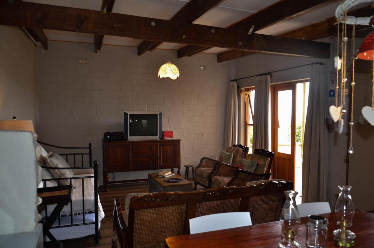 The Stables Accommodation Langebaan Esterno foto
